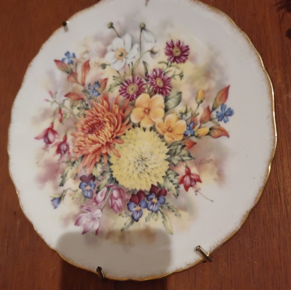 Accents Vintage Decorative Wall Plate Poshmark